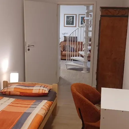 Apartment Krater