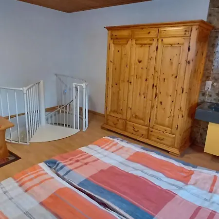 Apartment Krater *